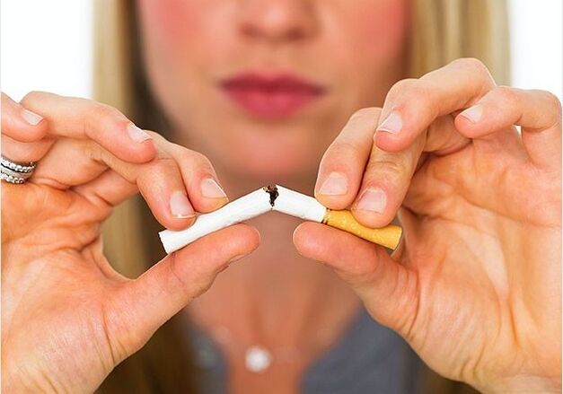 Het advies van Allen Carr zal vrouwen helpen stoppen met roken