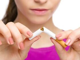 Girl's weigering van sigaretten
